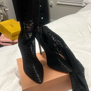 Women knee high fish net black heels